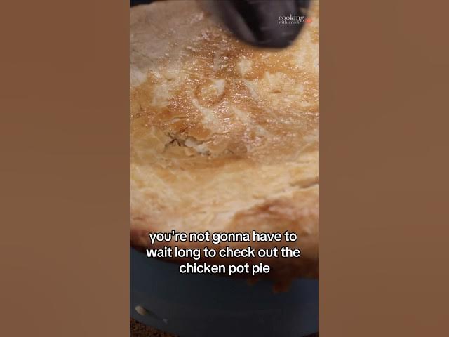 Video thumbnail for The ONLY Flaky Pie Crust Recipe You Need #shorts