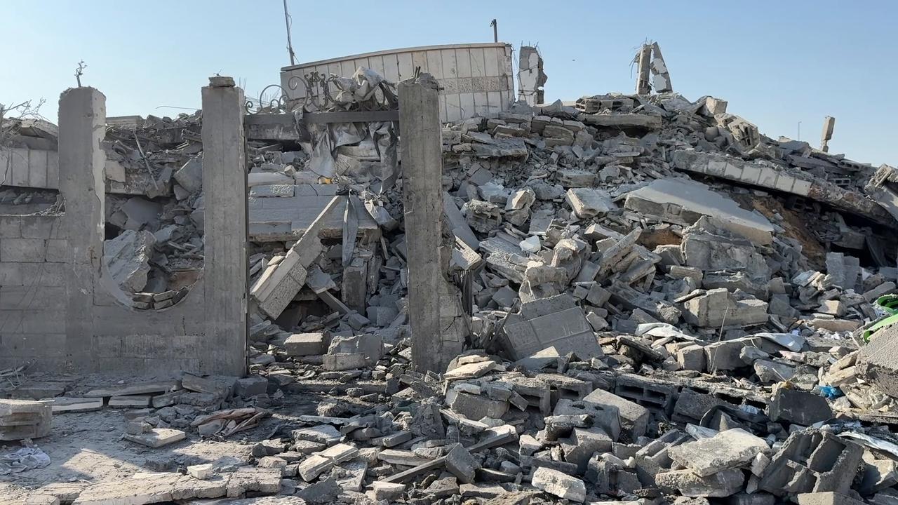Video thumbnail for Strike Hits Gaza Family Home 14.