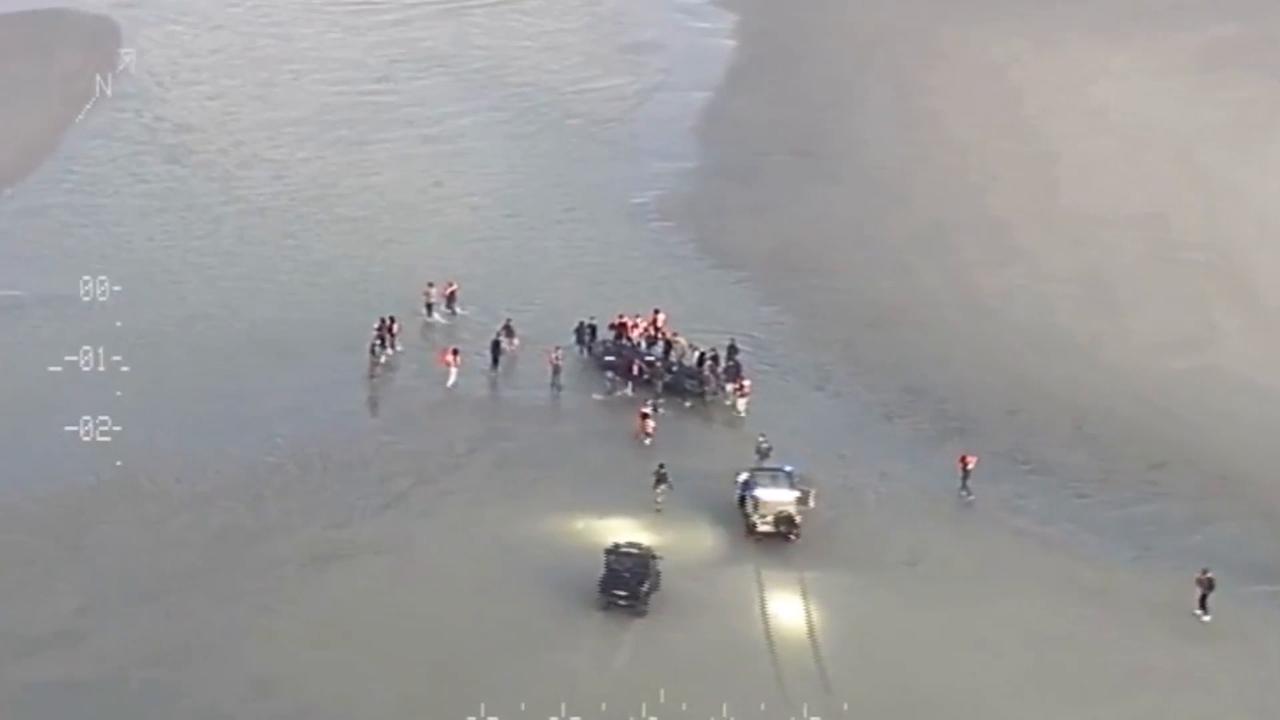 Video thumbnail for France: French officers intercept small boat in Channel under UK-France deal.