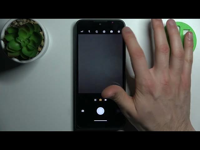 Video thumbnail for Motorola Defy - How To Enable Camera Location