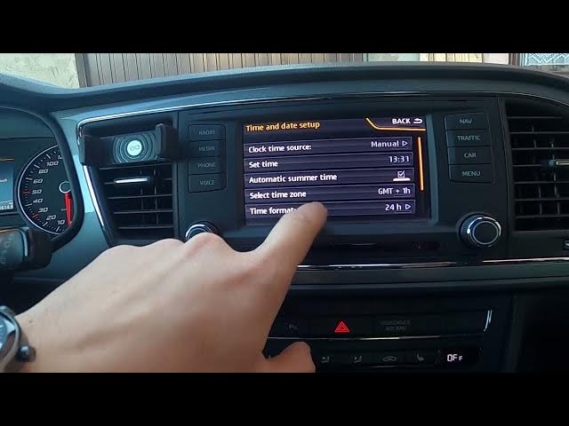 Video thumbnail for How to Manually Change Date and Time in Seat Leon III ( 2012 - 2020 ) - Manage Time Settings