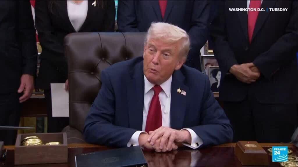 'Video thumbnail for US: Government shutdown begins as nation faces new period of uncertainty'