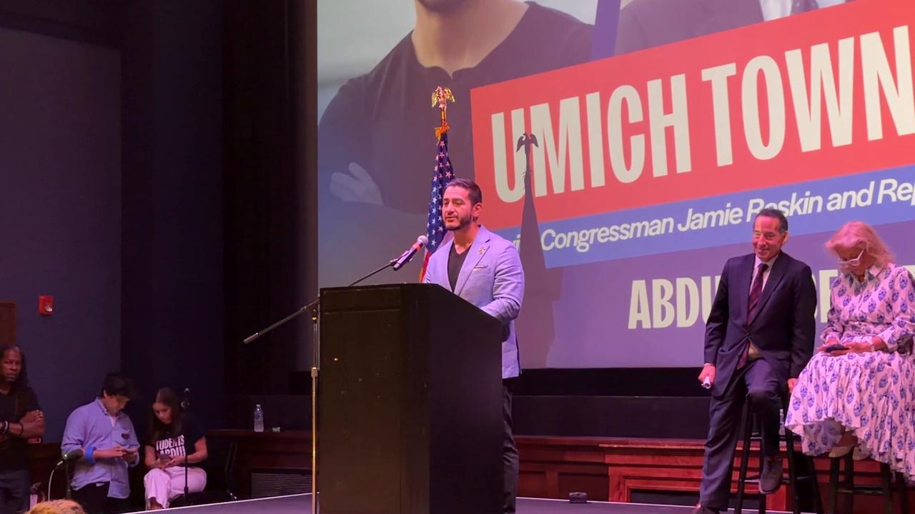Video thumbnail for US: Abdul El-Sayed campaigns with Democratic lawmakers in Michigan.