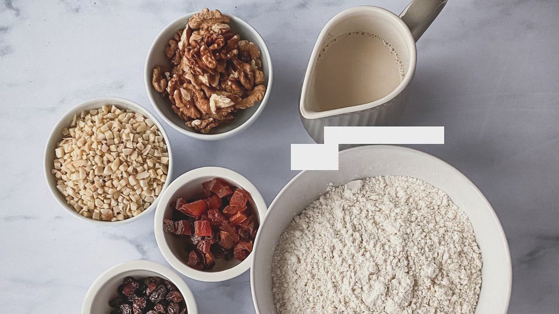 VEGANES FRÜCHTEBROT – MIT NÜSSEN UND HEFETEIG | Open Video VEGANES FRÜCHTEBROT – MIT NÜSSEN UND HEFETEIG | Open Video