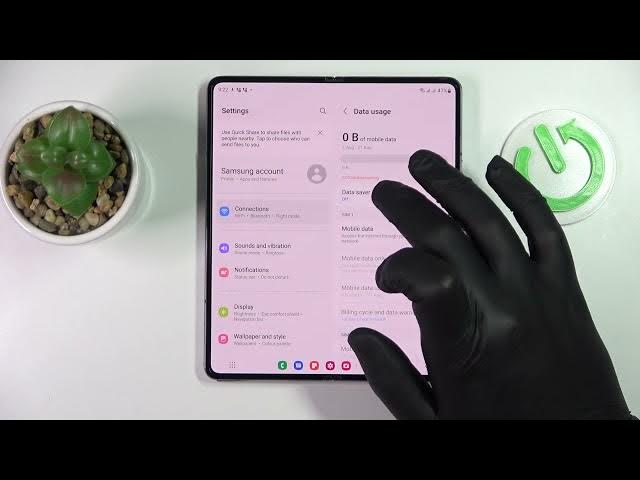 Video thumbnail for SAMSUNG Galaxy Z Fold 4 - How To Enable Data Saver