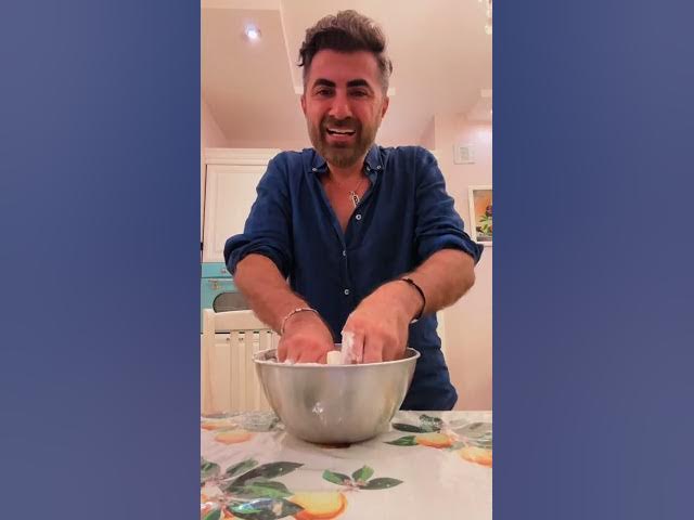'Video thumbnail for Bu canlı yayımı hansı saatda gördünüz❤️ biz 22:53-də❤️Resepti qeyd edirəm'