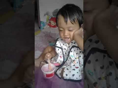 Video thumbnail for Nurida ekatri seprtiana Makan es krim