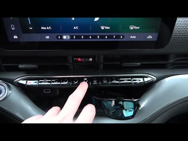 Video thumbnail for How to Enable or Disable Face and Front Windshield Blowing in Fiat 500 Electric ( 2020 - now )