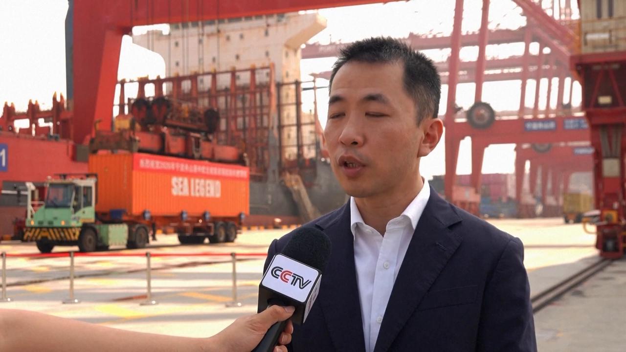 Video thumbnail for China: China launches shipping route to Europe via Arctic Ocean.