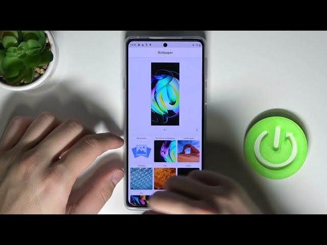 Video thumbnail for Change Lock Screen Wallpaper - MOTOROLA Edge 20 & Lock Screen Style