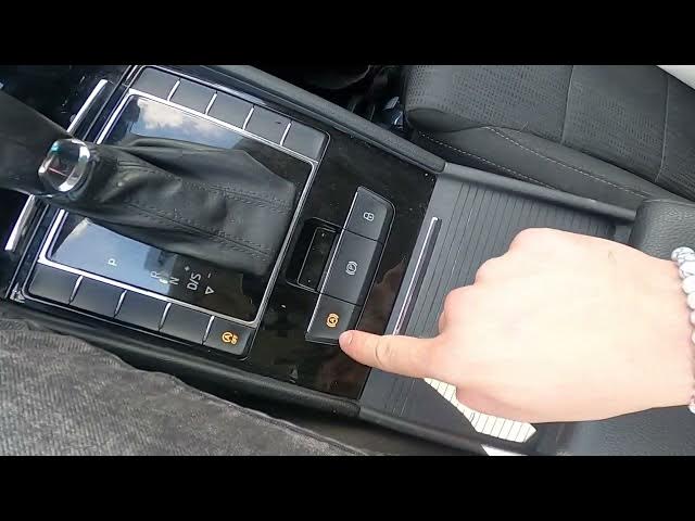 Video thumbnail for How to Enable or Disable Parking Brake System in Skoda Superb III ( 2015 - Now )