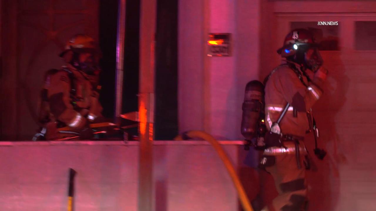 Video thumbnail for US, Phoenix: Phoenix Cedarwood Lane House Fire.
