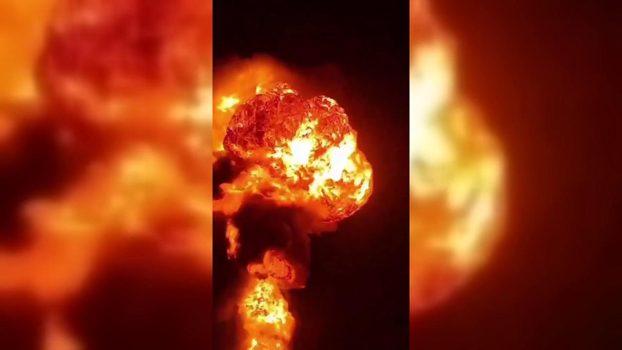 Video thumbnail for Iraq: Massive Fire Destroys Iraqi Fuel Depot.