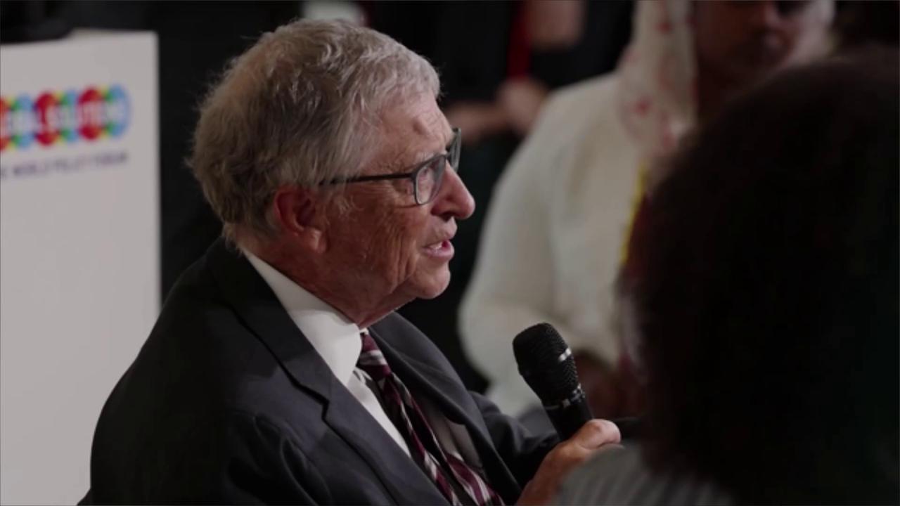 Video thumbnail for Bill Gates warns unregulated AI could 'cause a billion deaths'.