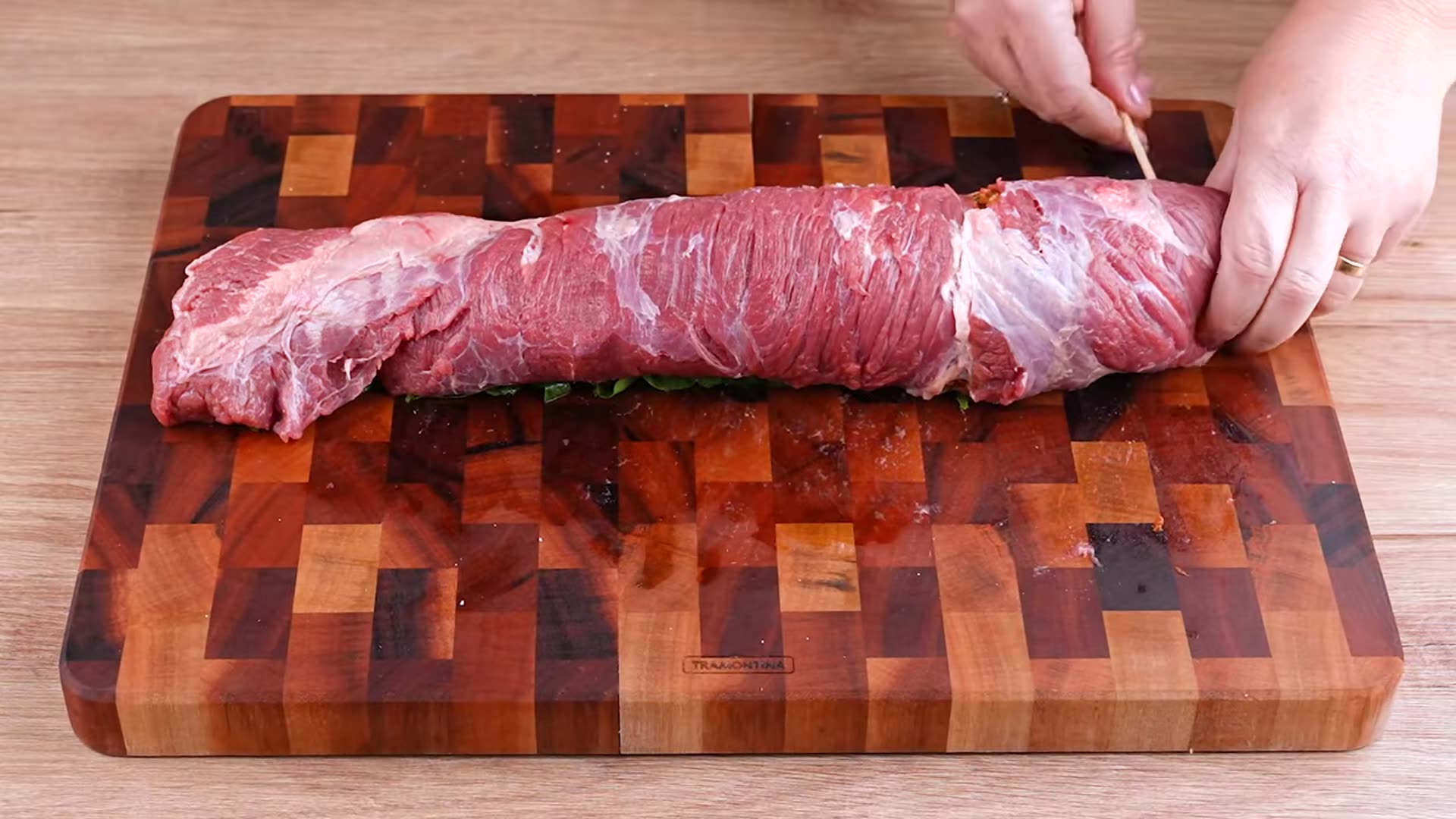 Video thumbnail for How did I not learn this before  A genius trick to cooking meat that everyone should know(720P HD)