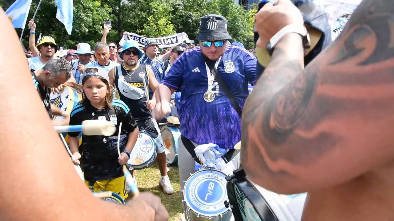 Video thumbnail for US: Argentina AFA fans pre-game rally in Dallas during The FIFA World Cup 5.