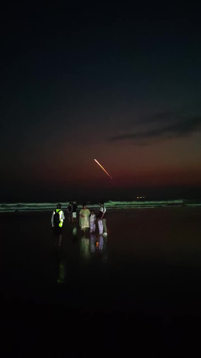 Video thumbnail for Indian Missile Test Illuminating the Bay of Bengal Night Sky
