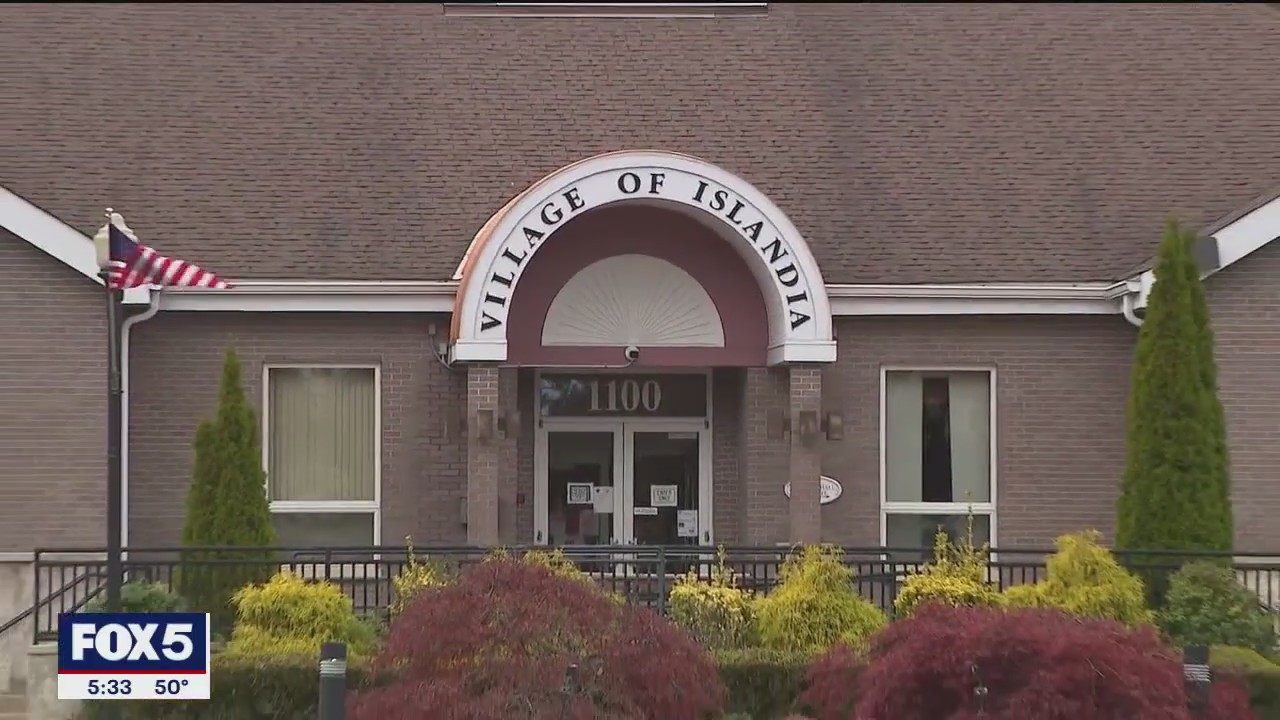 Video thumbnail for Long Island village ends online complaints