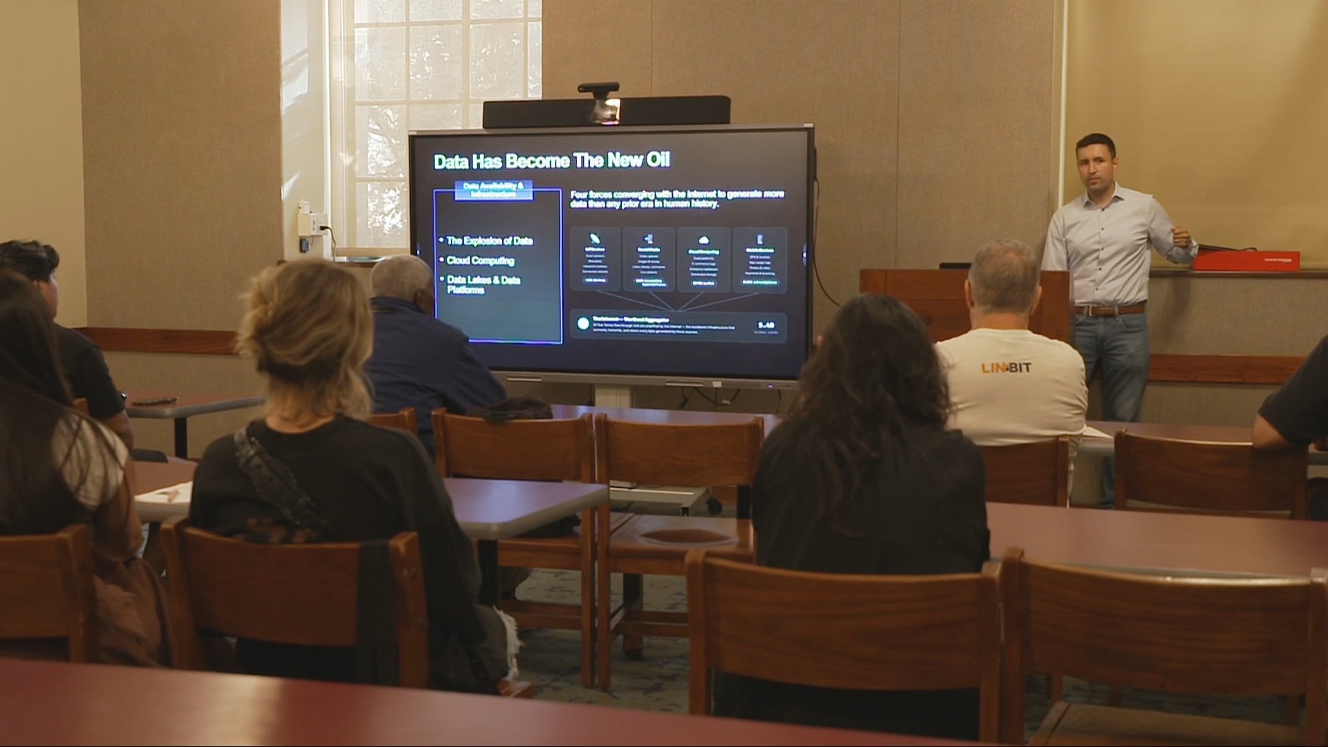 Video thumbnail for US workers head back to school to reskill as AI reshapes the job market