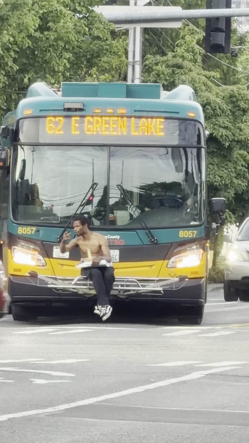 Video thumbnail for Man Rides Seattle Bus Bike Rack in Bizarre Street Standoff