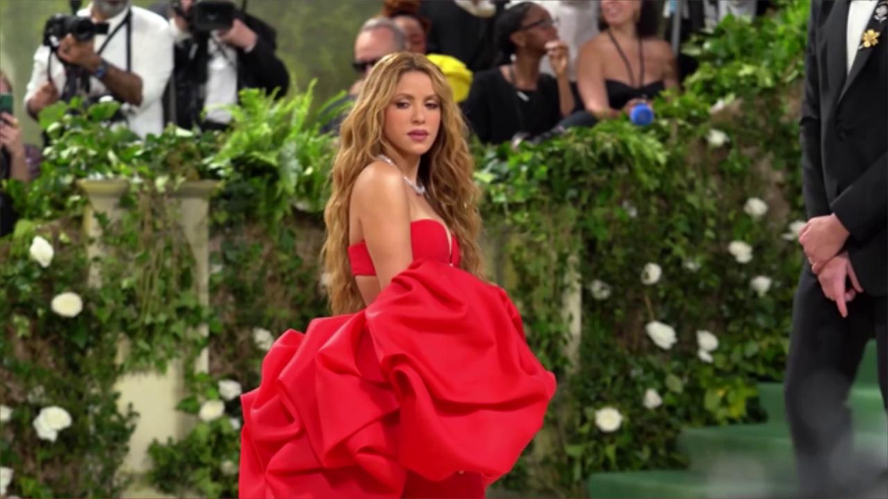 Video thumbnail for UNCAPTIONED: Shakira pledges $1.25 million to build schools in region affected by Colombian earthquake.