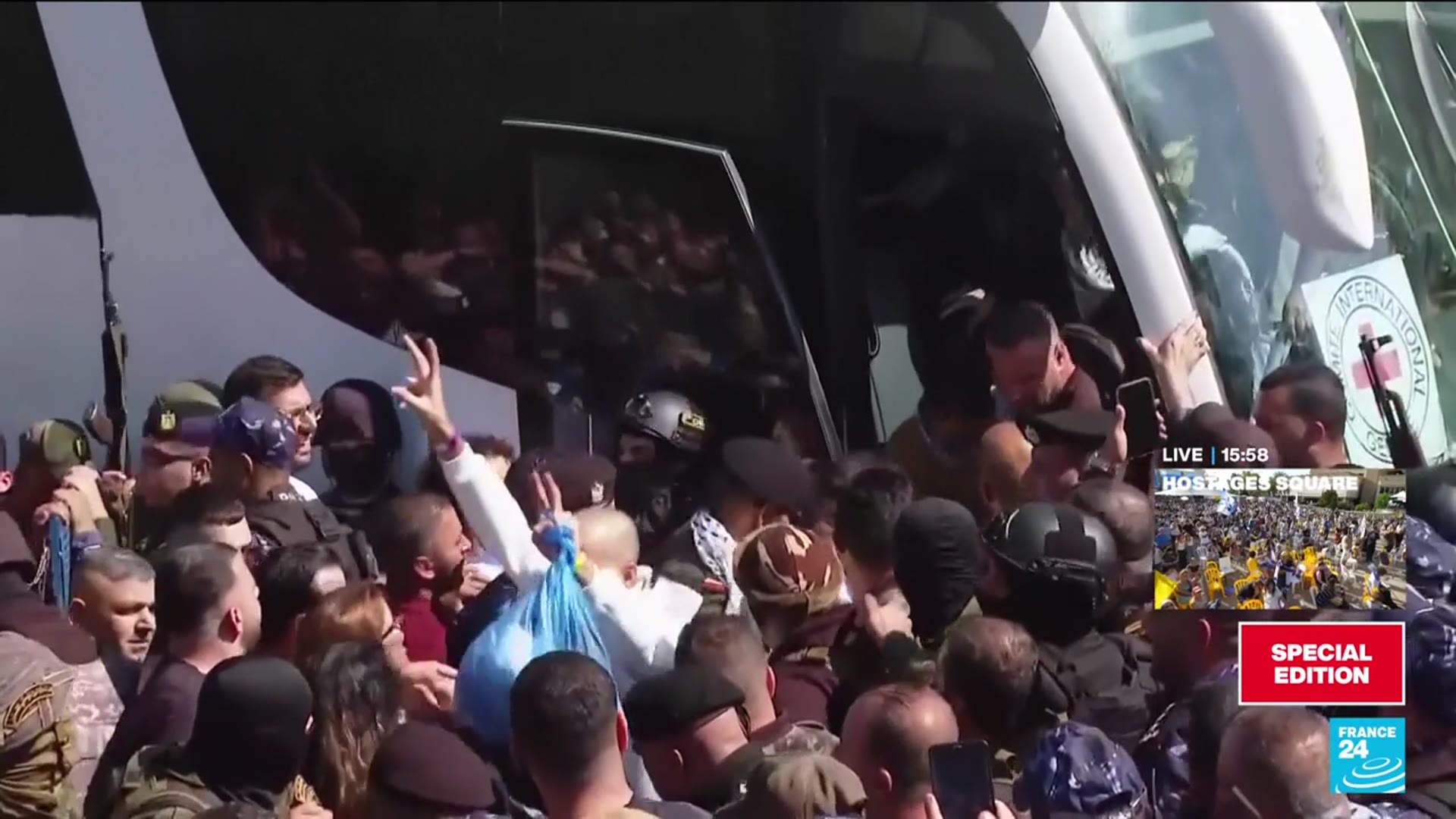 'Video thumbnail for Palestinian prisoners return free to Ramallah as part of ceasefire deal'