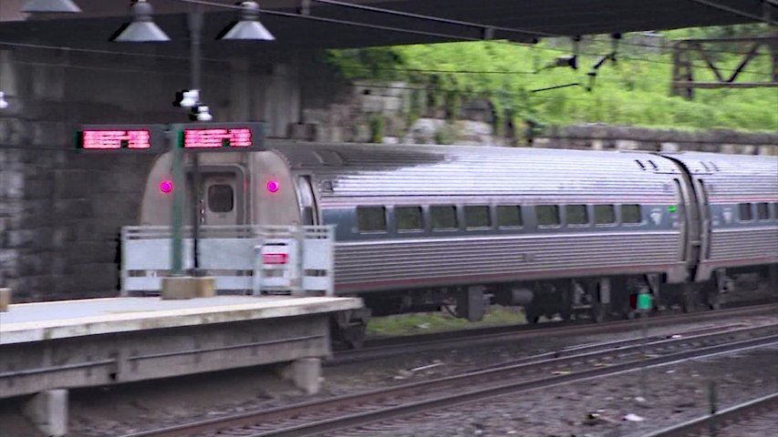 Video thumbnail for Keep in mind these travel tips for the Fourth of July weekend