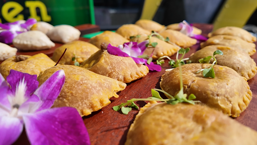 Video thumbnail for Street food shines as News 12 spotlights National Food Truck Day