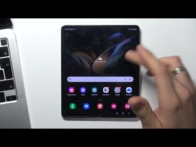 Video thumbnail for Samsung Galaxy Z Fold 4 How To Setup Nearby Share