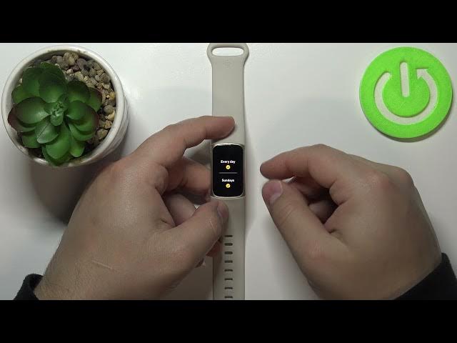 Video thumbnail for How to Set Alarm on FITBIT Charge 5 – Schedule Alarms