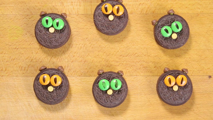 Video thumbnail for Fun No-Bake Oreo Cat Treats for Kids