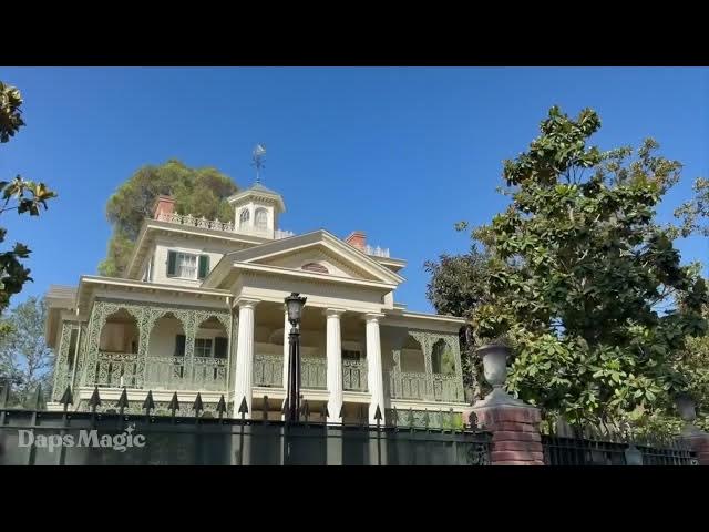 Video thumbnail for Haunted Mansion Closes for Transformation to Haunted Mansion Holiday at Disneyland 4K