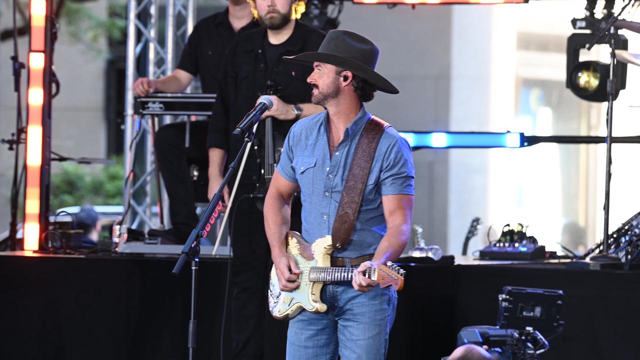 Video thumbnail for NY: Today Show Citi Concert Series Featuring Riley Green 10.