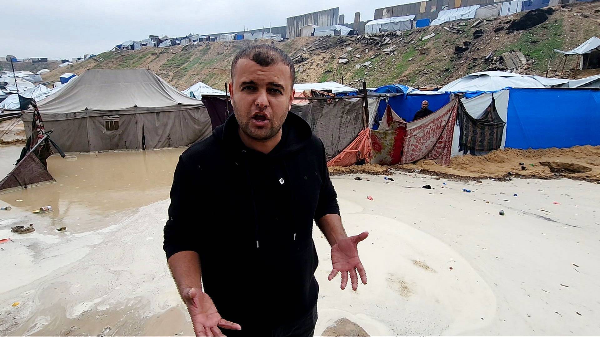 Video thumbnail for Unstoppable ‘nightmare’ as storm lashes displacement camp in Gaza