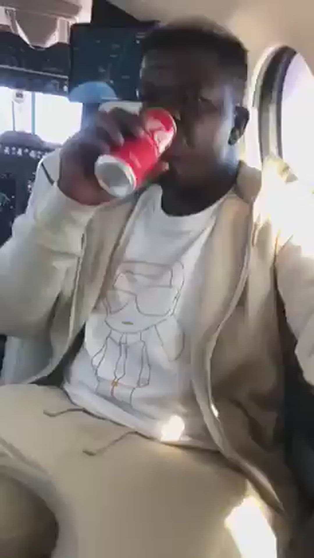 Video thumbnail for WATCH: Viral sensation Skomota flying to the UK