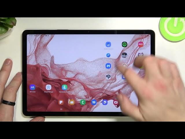 Video thumbnail for How to Enable App Drawer on SAMSUNG Galaxy Tab S8 - Disable App Drawer