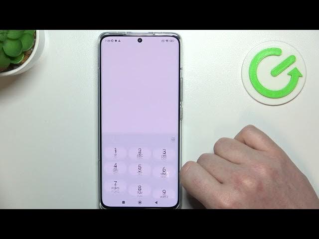 Video thumbnail for How to Make an Emergency Call in the USA on Xiaomi 13 Pro / Dial the 911 Emergency Line