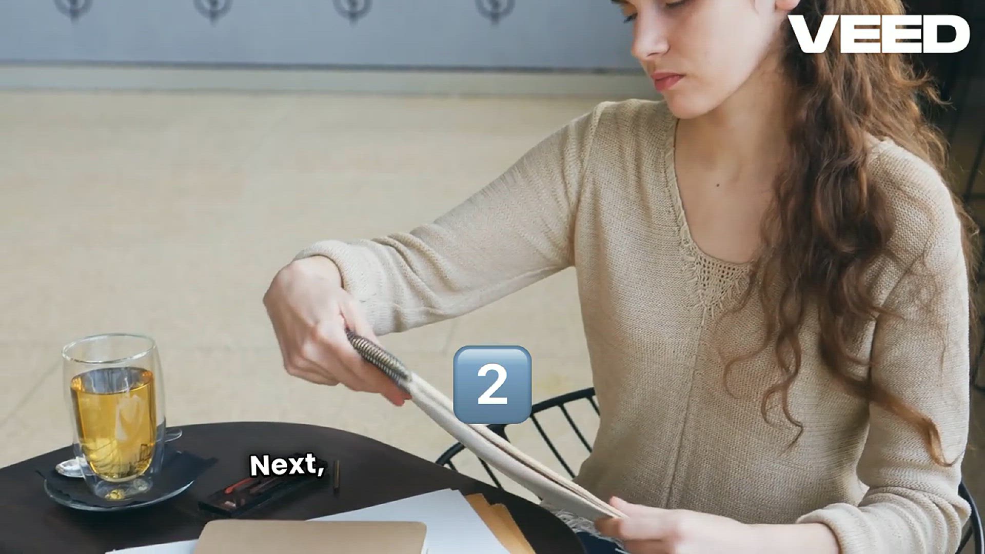 'Video thumbnail for How to Draw Lips in Minutes'