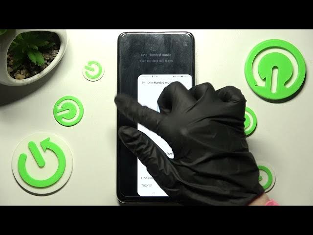 Video thumbnail for How to Enter One Handed Mode on HONOR X7?