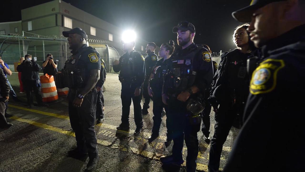 Video thumbnail for US: Protests persist outside New Jersey immigration facility after curfew lifted.