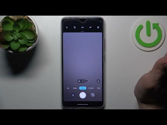 Video thumbnail for How to Adjust Camera Aspect Ratio in MOTOROLA Moto G72