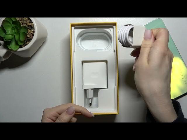 Video thumbnail for What’s in the box? – All REALME C35 Accessories