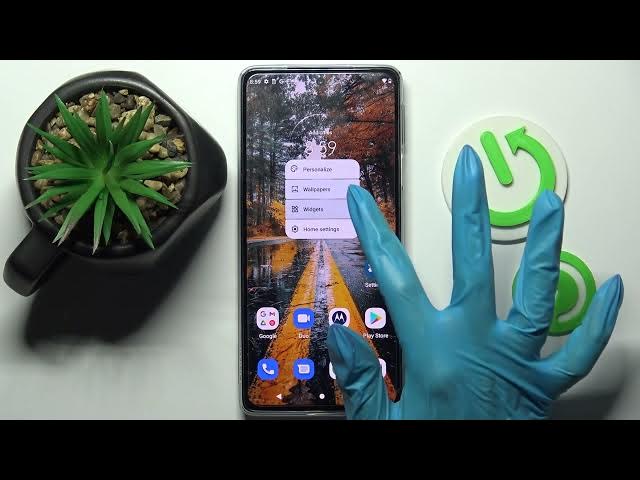 Video thumbnail for How to Change Icon Size in MOTOROLA Edge 30 Pro – Resize Icons