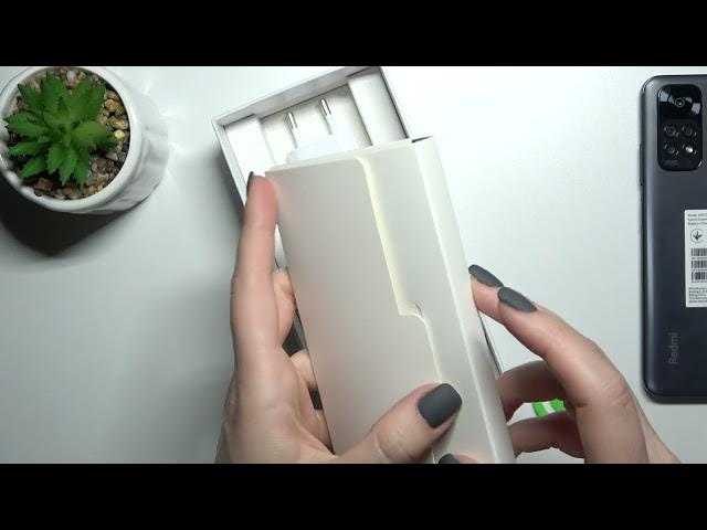 Video thumbnail for Does REDMI Note 11 Come with Earbuds? Let's Find Out!