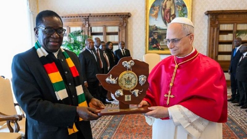 'Video thumbnail for Zimbabwe's President Mnangagwa meets Pope Leo XIV in the Vatican'