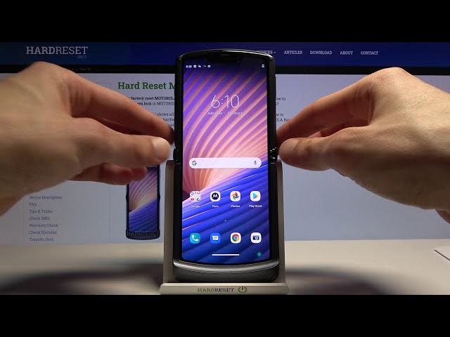 Video thumbnail for Top Tricks for MOTOROLA Razr 5G – Best Apps / Cool Features / Super Options