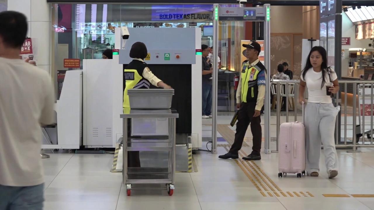 Video thumbnail for Indonesia: Jakarta-Bandung High-Speed Railway marks 1,000 days of safe operation.
