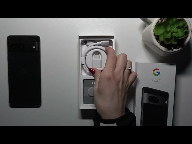 Video thumbnail for Does GOOGLE Pixel 7 Comes with Earbuds?