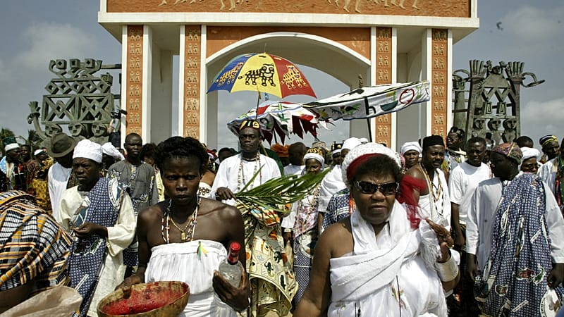 Video thumbnail for Benin leans into painful past to encourage cultural tourism