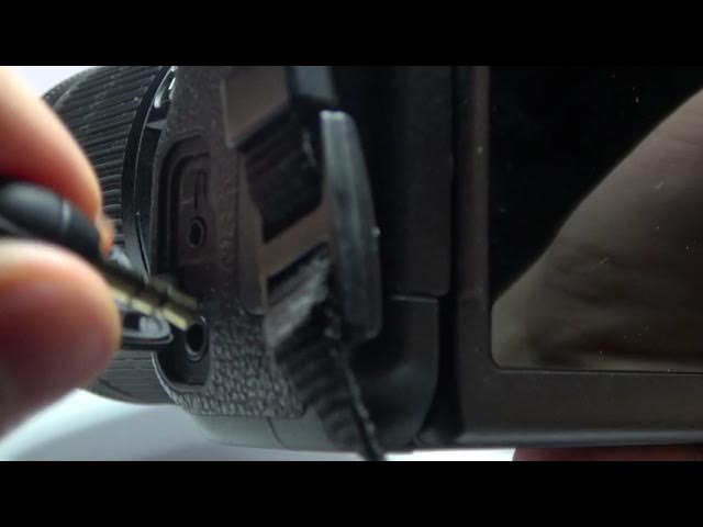 Video thumbnail for How to Connect External Microphone to the CANON EOS 750D - Kiss X8i - Rebel T6i - Improve Sound